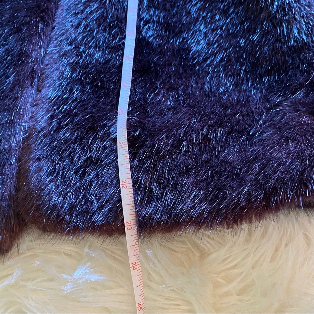 Club Monaco faux fur burgundy jacket - Picture 8 of 12